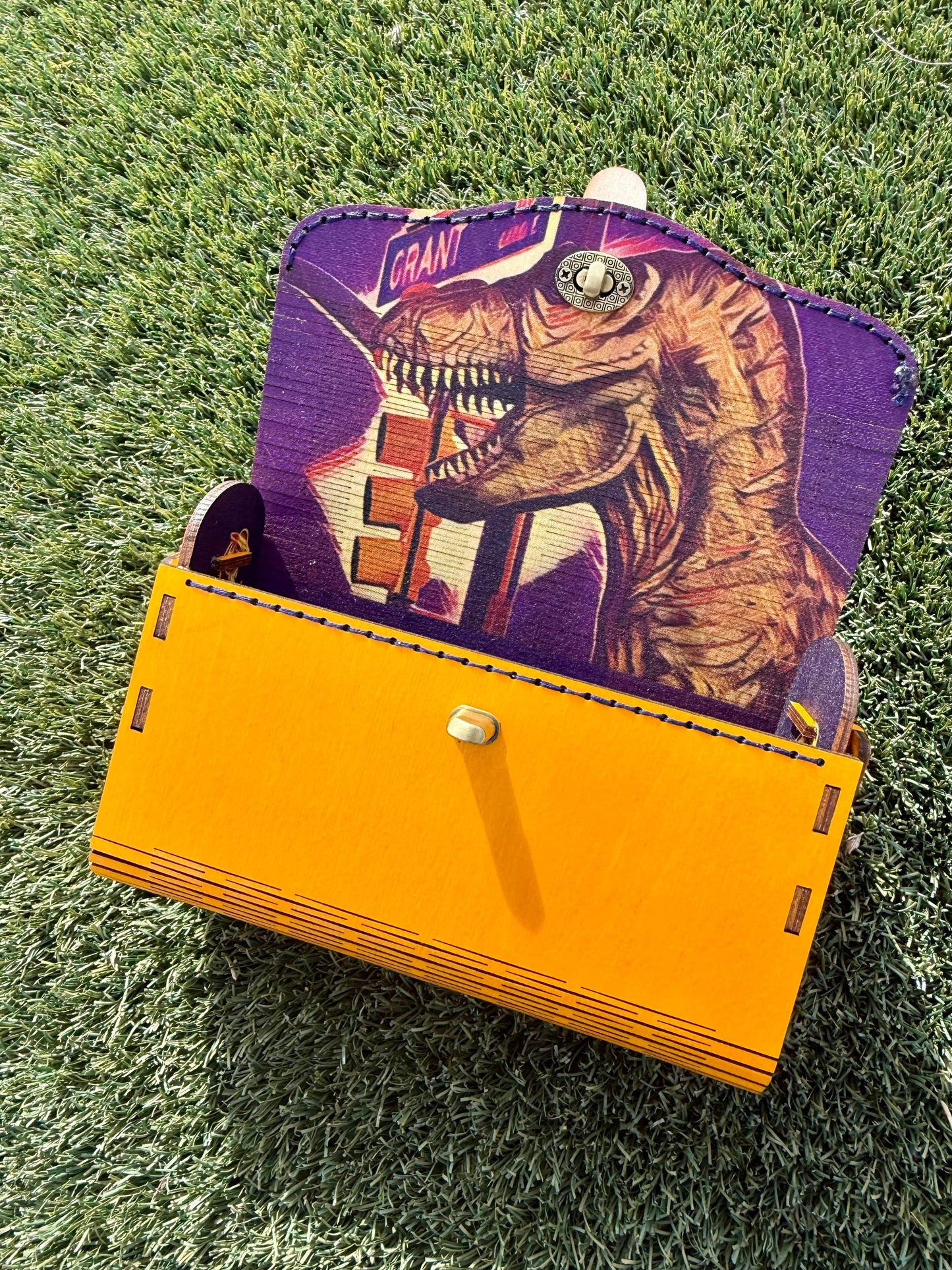 Enrique Aldana: Tucson Oddities- Dino On Grant